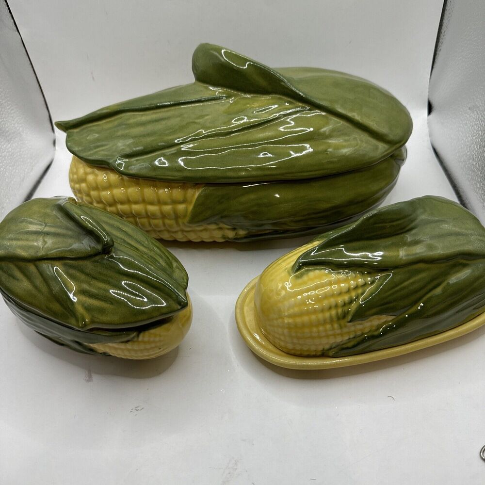 3 Pieces Of Vintage Shawnee Ohio Pottery King Corn Casserole Dishes W/ Lids